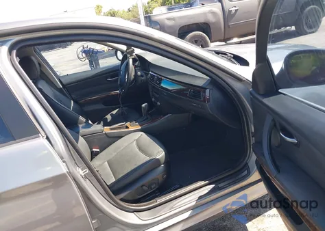 2010 BMW 328I xDrive z USA, uszkodzony, nr VIN WBAPK7C51AA458762